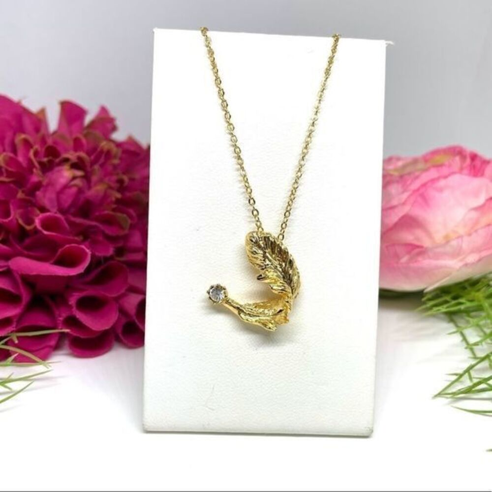 NEW⚜️Golden Curled Feather Crystal Necklace